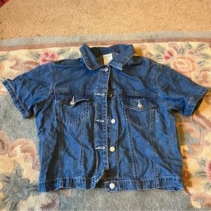 Girls medium old navy short sleeved jean jacket :)